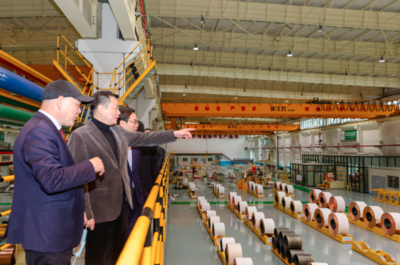 勇于變革創一流 擔當奮進攀高峰——湯飛帆調研創新載體與市場發展側記